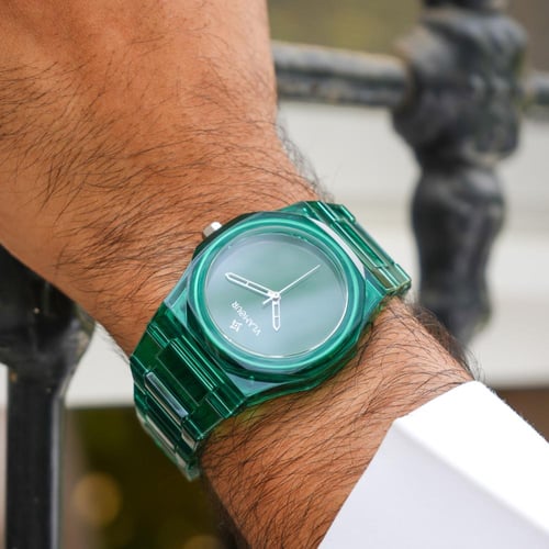 ساعة رجالية بسير بلاستيك