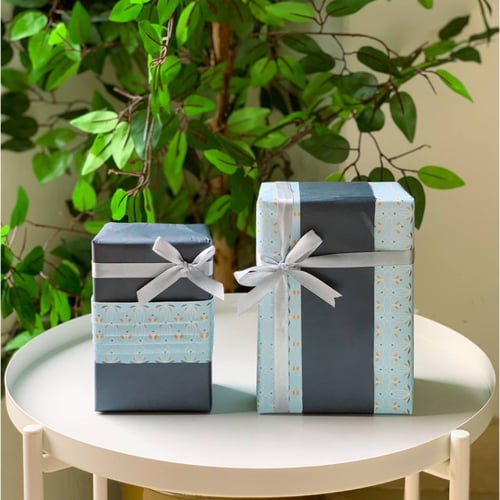 ورق تغليف للورد والهدايا - 12 قطعة