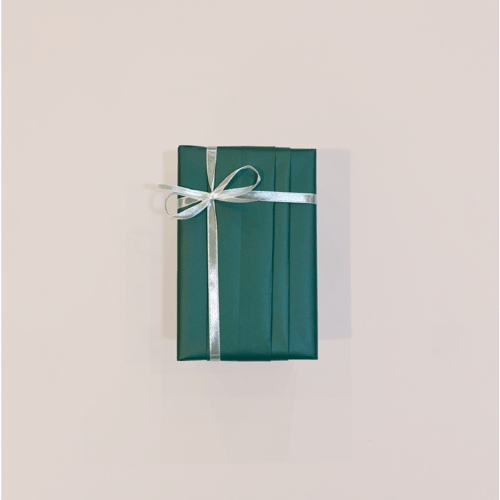 ورق تغليف للورد والهدايا - 12 ورقة