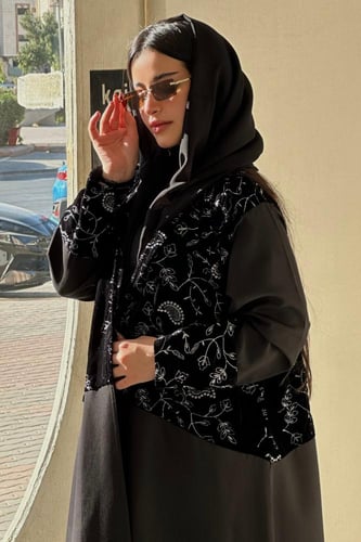 عباية مخمل شتوية مع قماش باربي | A29