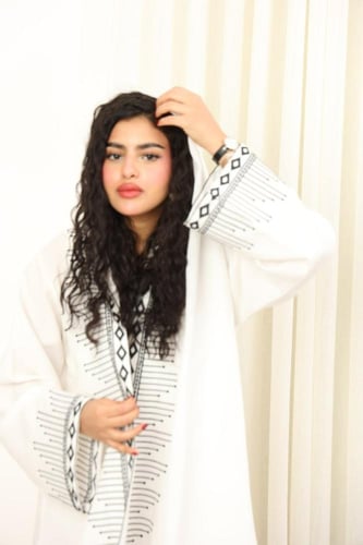 عباية كتان أوف وايت A-Line بتطريز أسود + طرحة | A6...