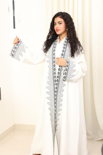 عباية كتان أوف وايت A-Line بتطريز أسود + طرحة | A6...