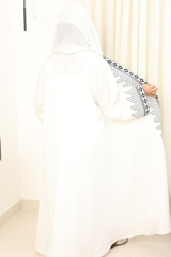 عباية كتان أوف وايت A-Line بتطريز أسود + طرحة | A6...