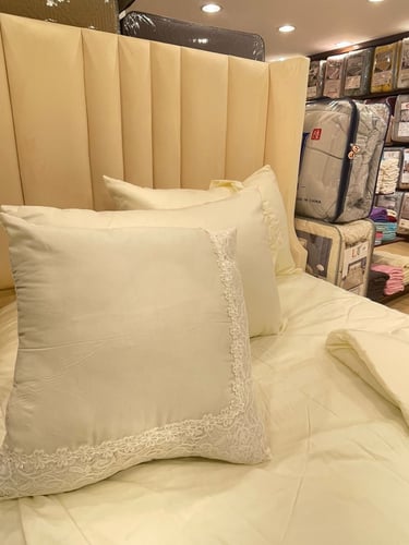 مفرش نفاس 6 قطع قطن على دانتيل