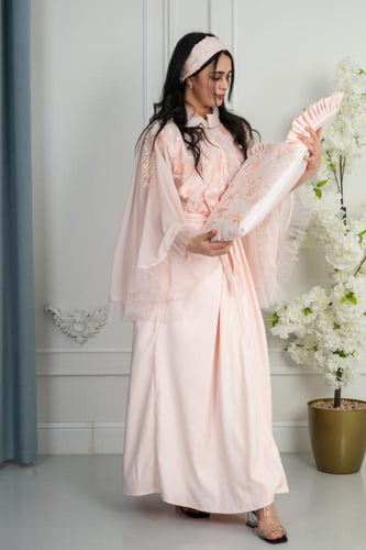 طقم سابع روب نفاس + مدس طفل+ لبس