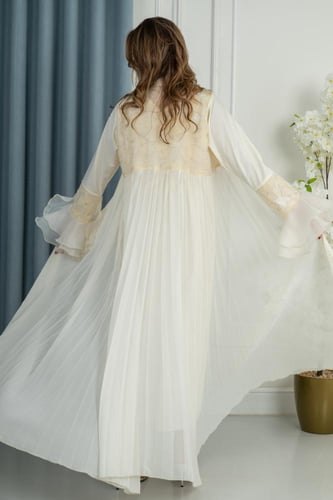 طقم سابع روب نفاس + مدس طفل+ لبس