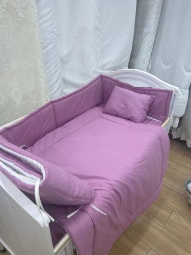 مفرش جوانب سرير الطفل