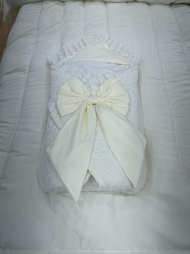 طقم مفرش نفاس مع سرير البيبي تفته