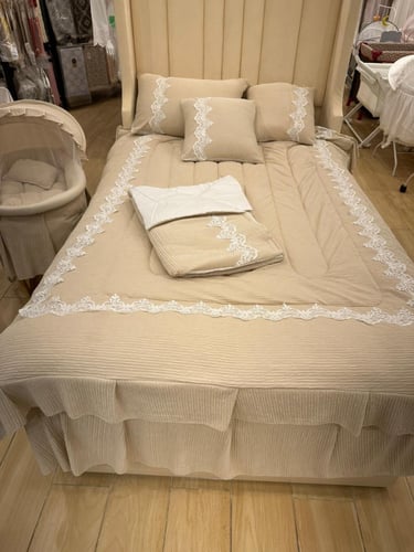 طقم مفرش نفاس مع سرير البيبي قطن