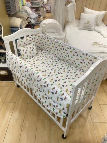 طقم مفرش جوانب سرير أطفال