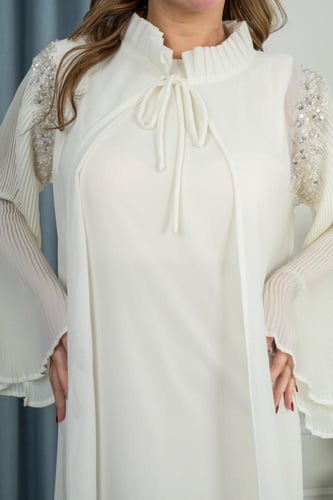 روب استقبال ناعم بتطريز لؤلؤ وكريستال - سكري