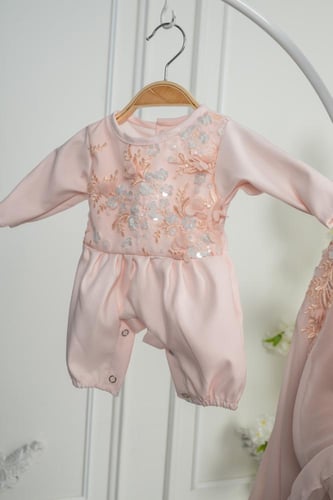 طقم سابع روب نفاس + مدس طفل+ لبس