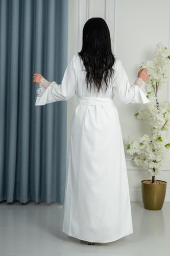 روب استقبال مواليد للأم بكلفة فاخرة