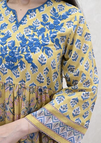 ثوب دارين شاكر