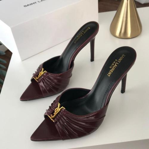 كعب سان لوران