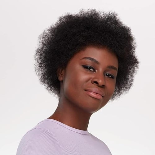 قلم تحديد العيون كاجال 01 أسود - ايسنس