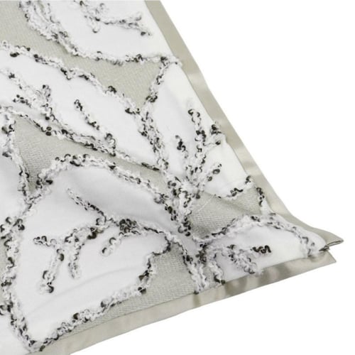 غطاء خداديه ابيض ورمادي بتطريز اوراق شجر