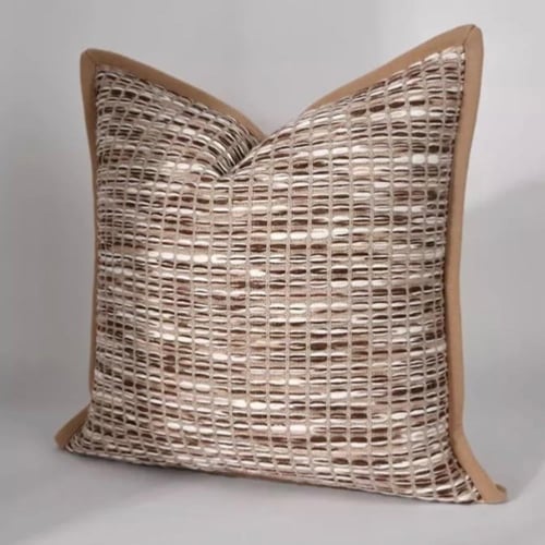 غطاء وسادة مودرن بني