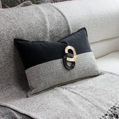 غطاء خدادية بتصميم أنيق مزين بإكسسوار