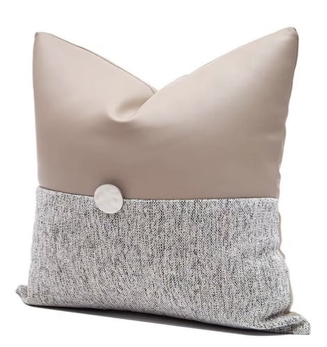 غطاء وسادة جلد بني وقماش رمادي