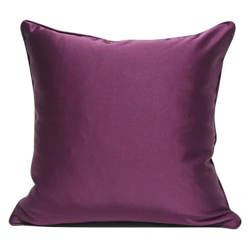 غطاء وسادة باللون البنفسجي