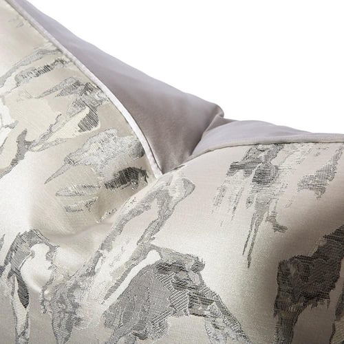 غطاء وساده رمادي