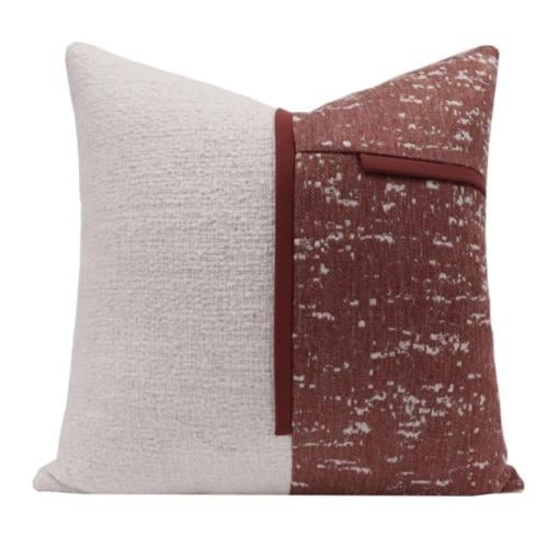 غطاء وساده ابيض واحمر فاتح