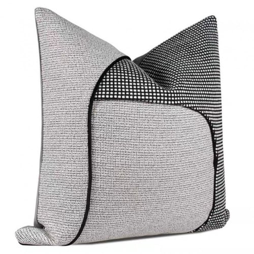 غطاء وسادة بقصة مميزه باللون الاسود والرمادي