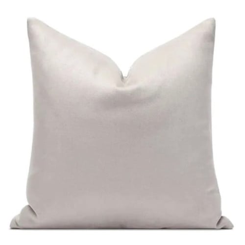 غطاء وساده رمادي فاتح بقصه انيقه