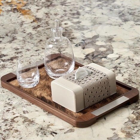 علبه مناديل بيج جلد مميزة