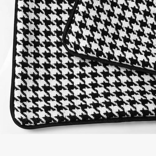 غطاء وساده ابيض و اسود