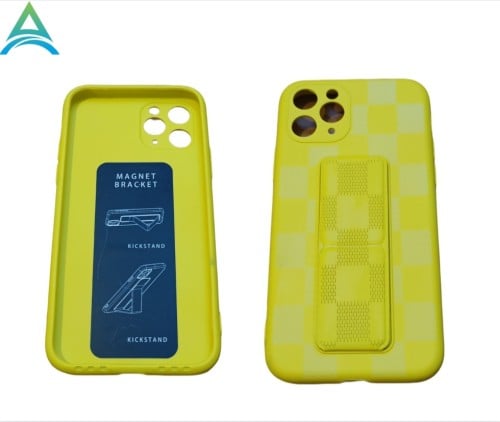 كفر ايفون 12 برو اللون اصفر