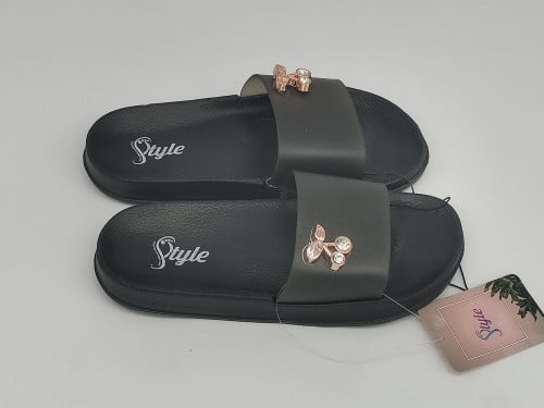 حذاء نسائي مقاس 39