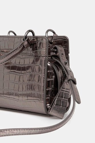 أرماني اكستشينج