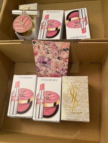 إيف سان لوران