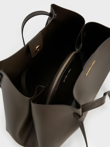 تشارلز اند كيث