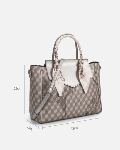 شنطة نسائية بتصميم كلاسيك بلون رمادي