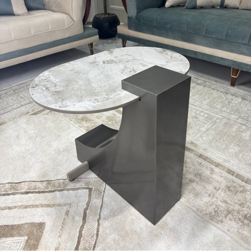 طاولة جانبية هي دونكس