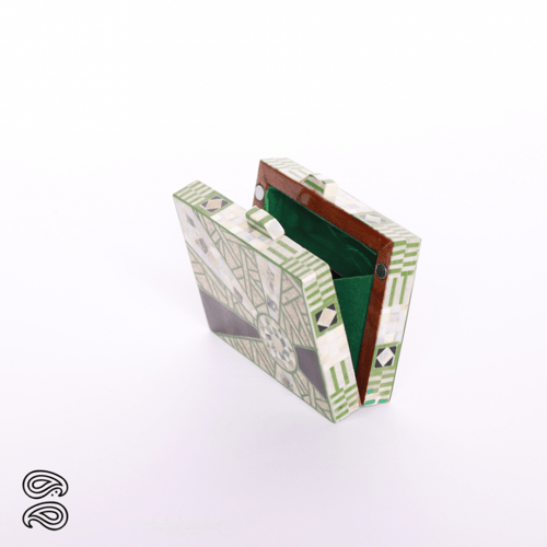 حقيبة الصدف والاكريلك