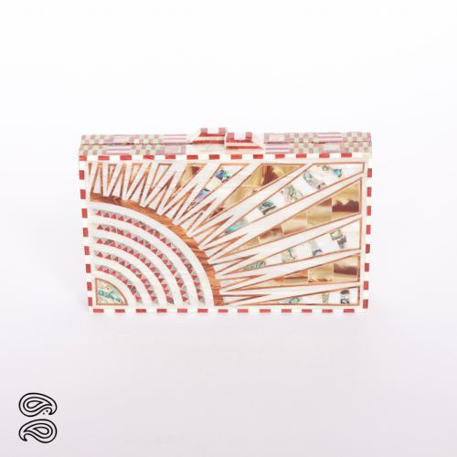 حقيبة الصدف والاكريلك