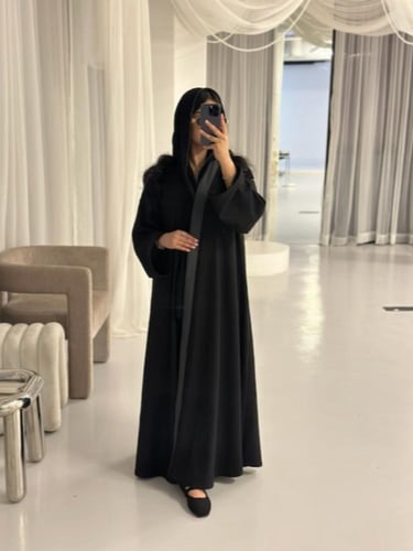 N44 - عباية رسمية - اسود