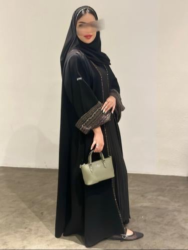 N42 - عباية نص كلوش (كشمير درجات الزيتي)