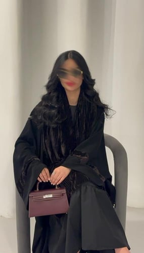 N47 - نص بشت - قماش ملكي- اضافة مخمل - بني