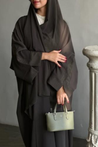 N38- (زيتي غامق) - قصة نص بشت بإضافة قماش لمعة