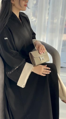 N50 - عباية - نص كلوش - بقماش الكريب سيراميك - مزي...