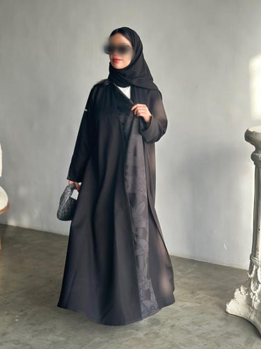 N26 - قصة A - (لون أسود ) اضافة جاكار فرنسي