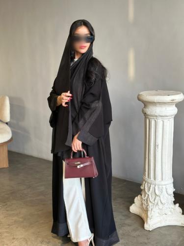 N38- (اسود) - قصة نص بشت بإضافة قماش لمعه