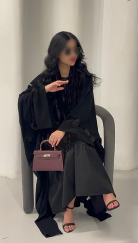 N47 - نص بشت - قماش ملكي- اضافة مخمل - بني