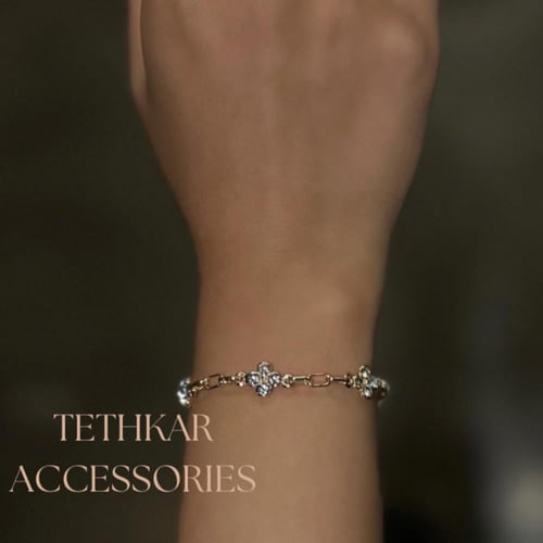 اسوارة ورود مطلية ذهب