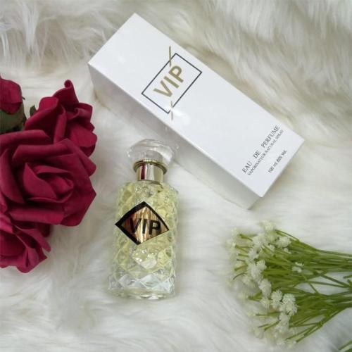 مزيج رومانسي ودافيء ومثير من النفحات المفعمة بالحي...